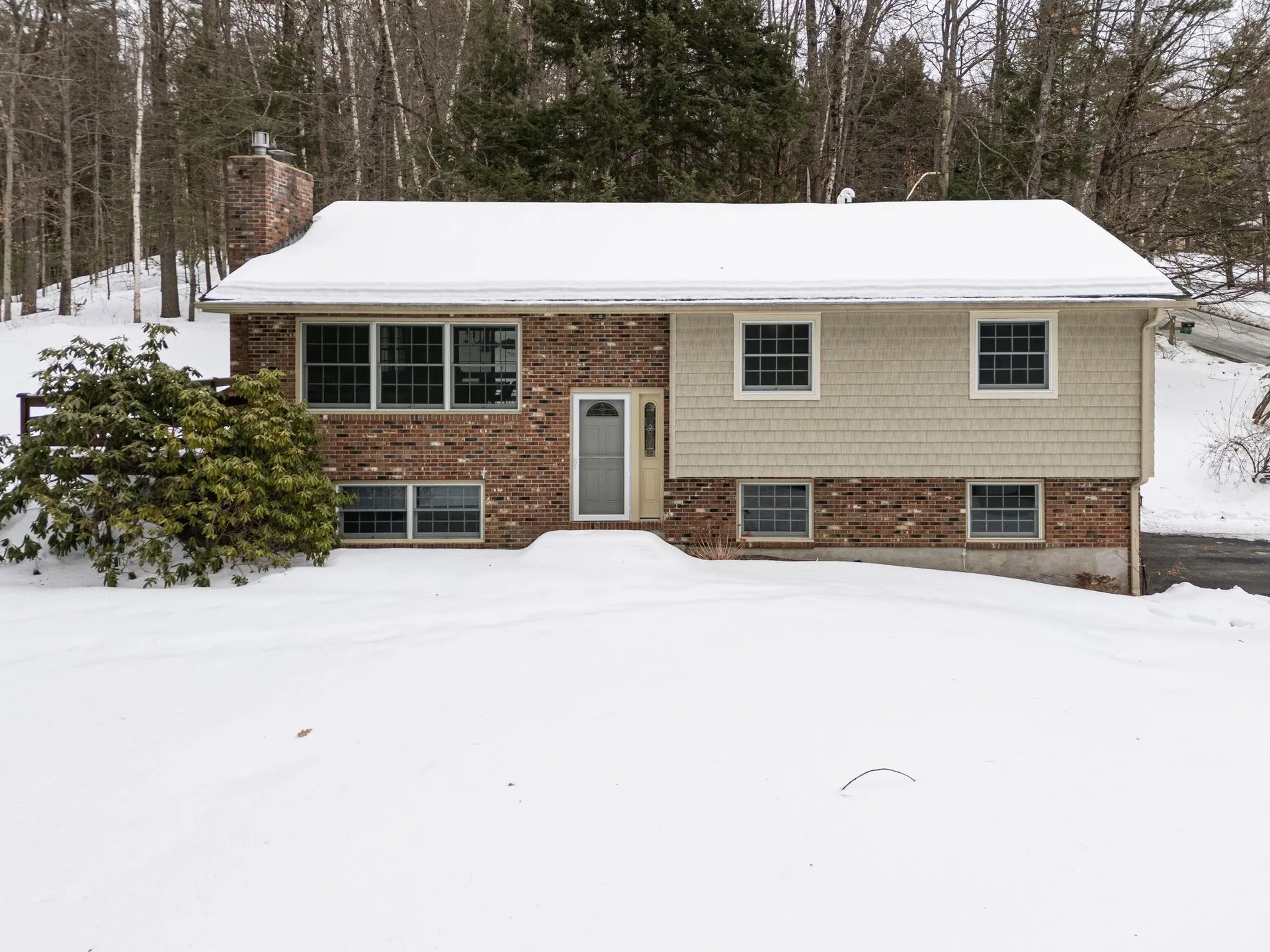 12 Goodfellow Road Hanover NH 03755
