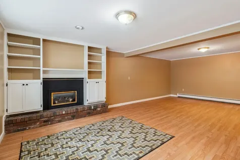 12 Goodfellow Road Hanover NH 03755