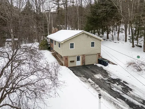 12 Goodfellow Road Hanover NH 03755