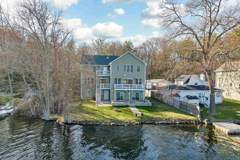 95 W Shore Road Windham NH 03087