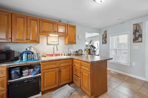 145 Parker Street Manchester NH 03102