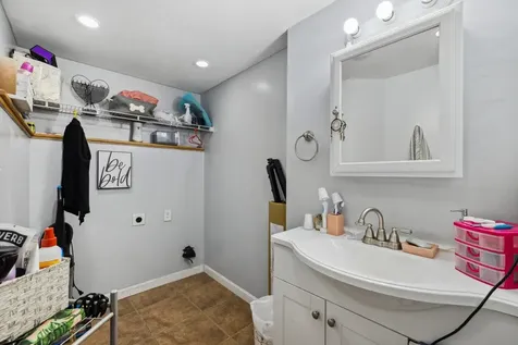 145 Parker Street Manchester NH 03102