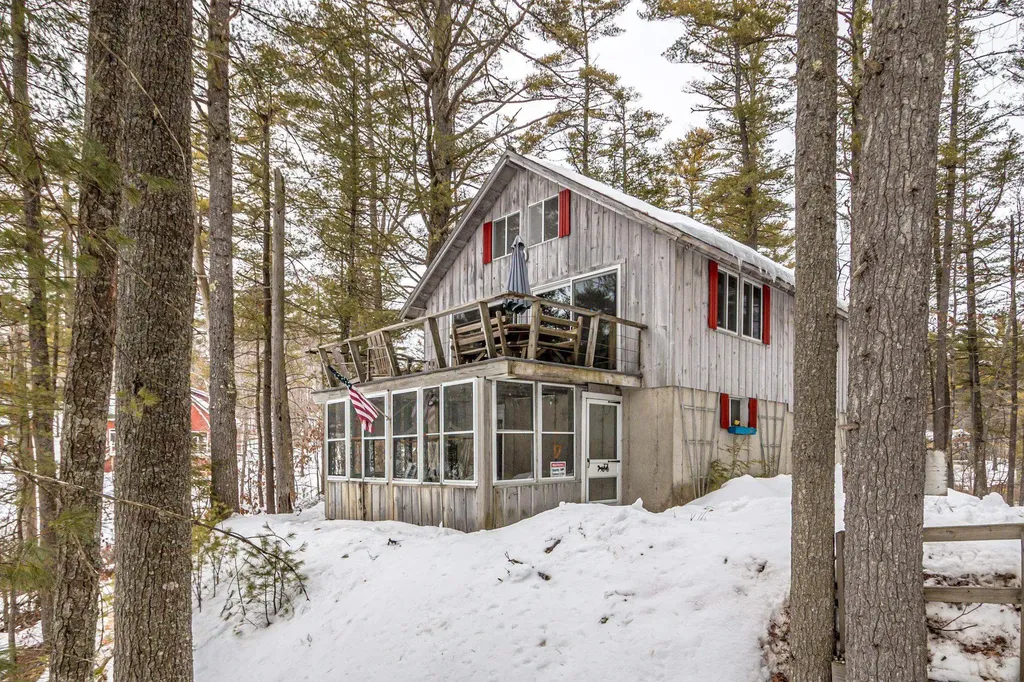55 Foye Cove Road Wakefield NH 03830