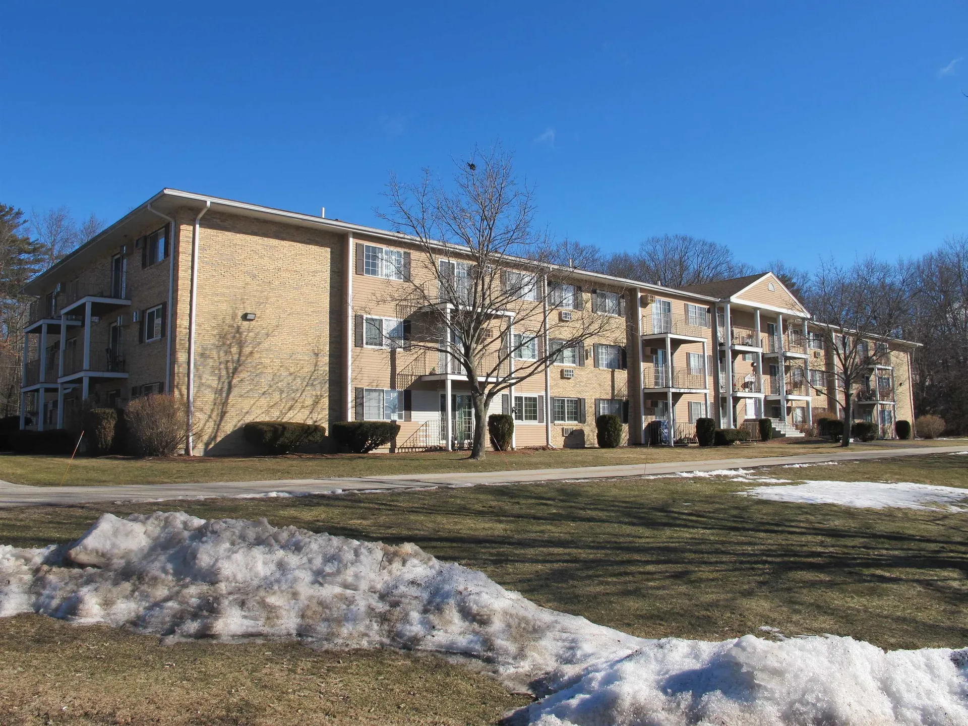 377 Huse Road Manchester NH 03103