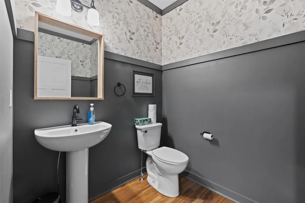 13 Eisenhower Drive Rochester NH 03867