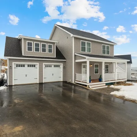 13 Eisenhower Drive Rochester NH 03867