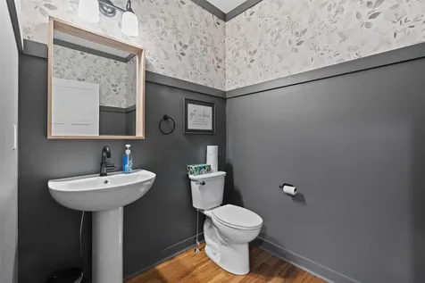 13 Eisenhower Drive Rochester NH 03867