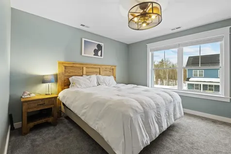 13 Eisenhower Drive Rochester NH 03867