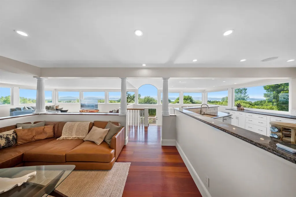 304 Natures Way Charlotte VT 05445