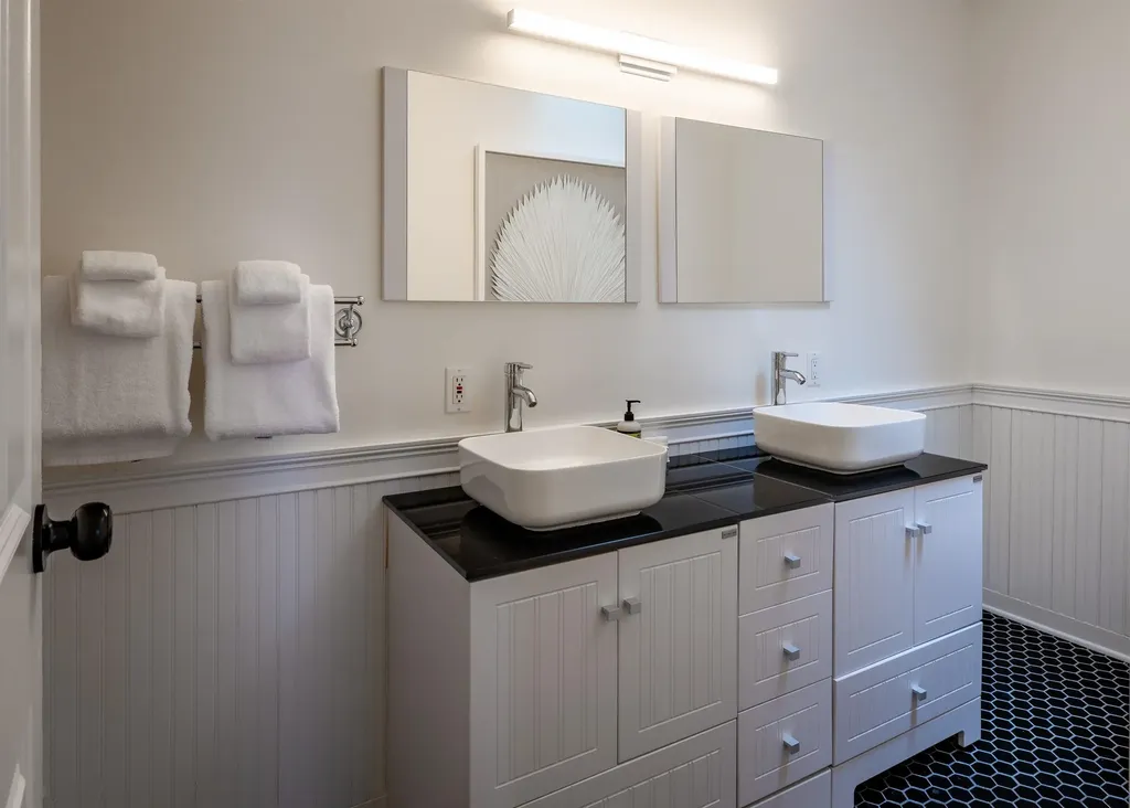 304 Natures Way Charlotte VT 05445