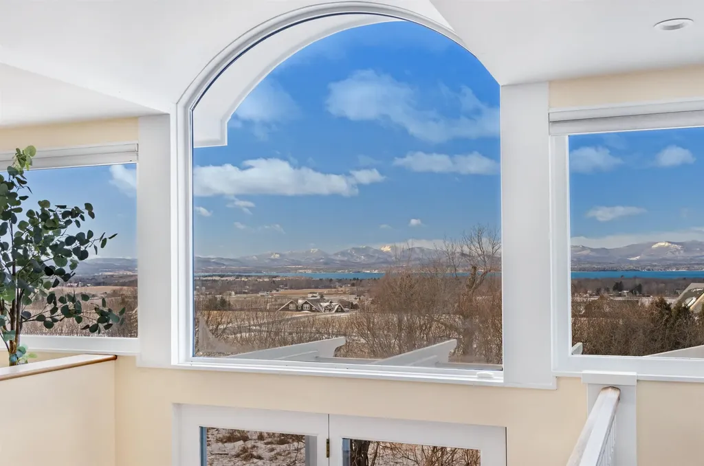 304 Natures Way Charlotte VT 05445