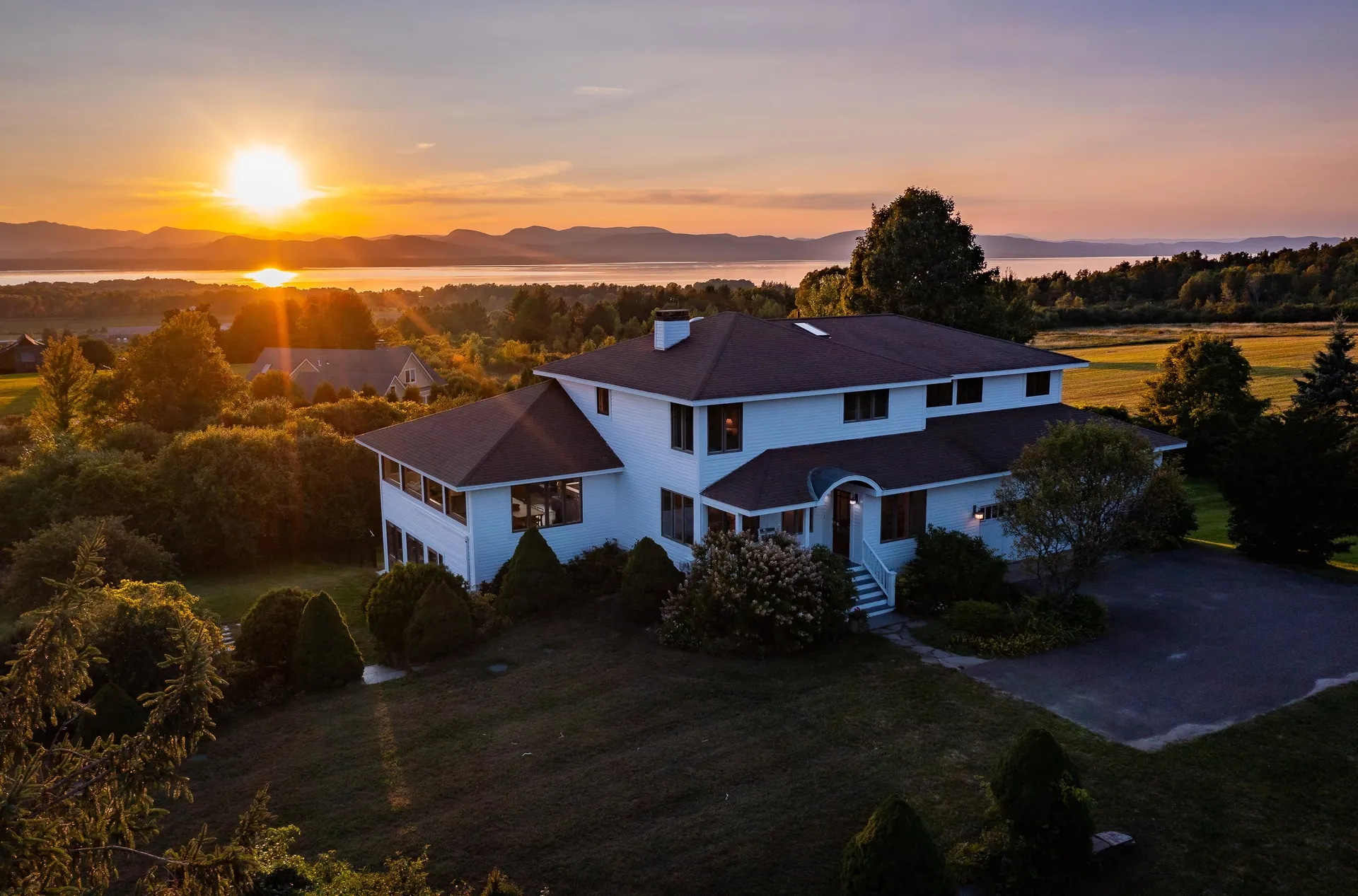 304 Natures Way Charlotte VT 05445