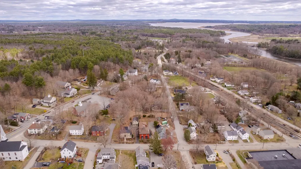 9 Swamscott Street Newfields NH 03856