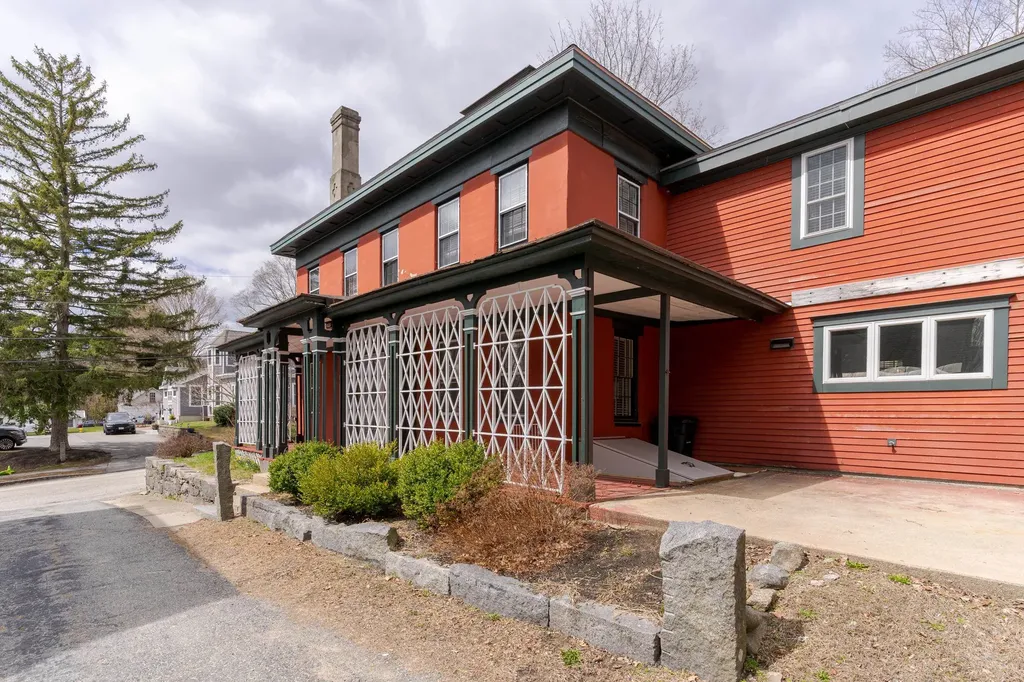 9 Swamscott Street Newfields NH 03856