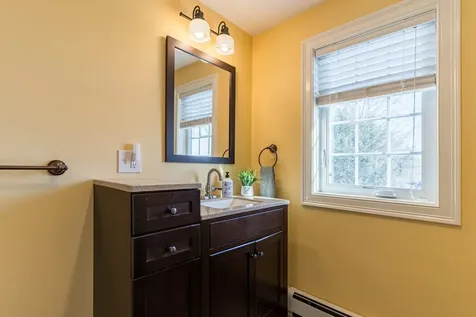 9 Swamscott Street Newfields NH 03856