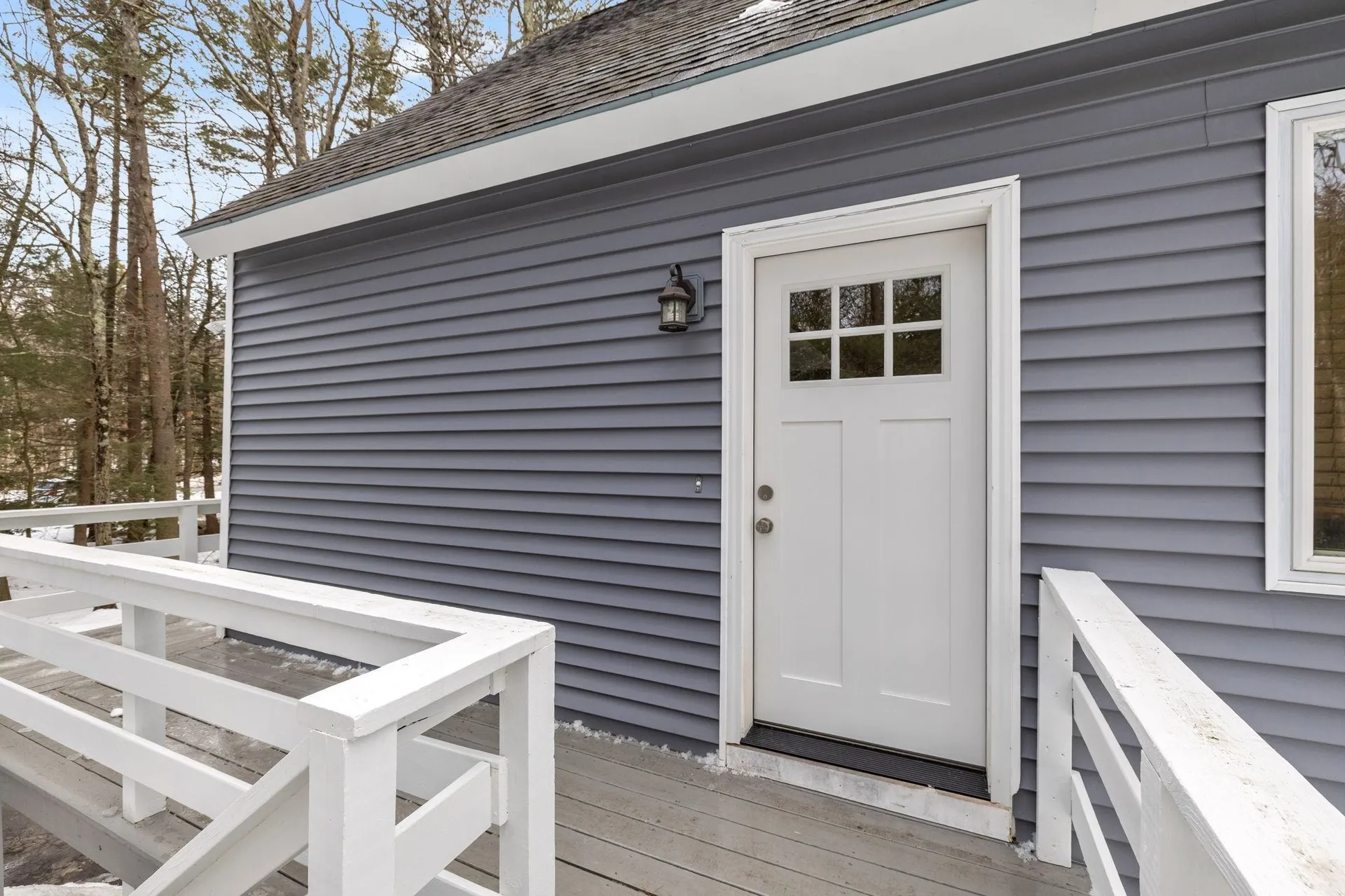12 Seasons Lane Londonderry NH 03053