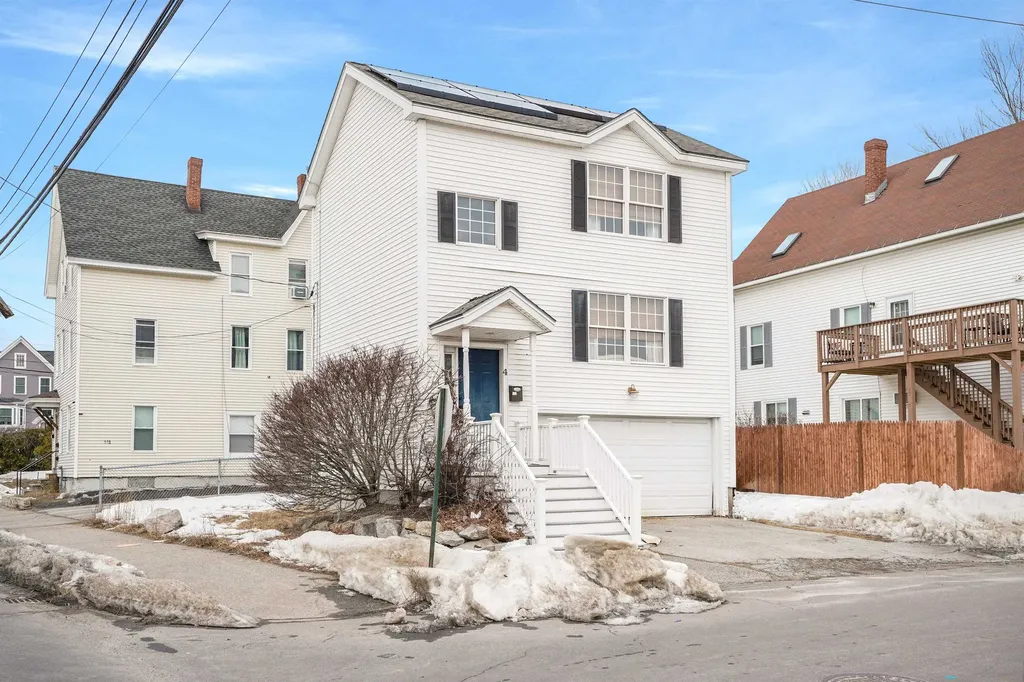 4 Cartier Street Manchester NH 03102