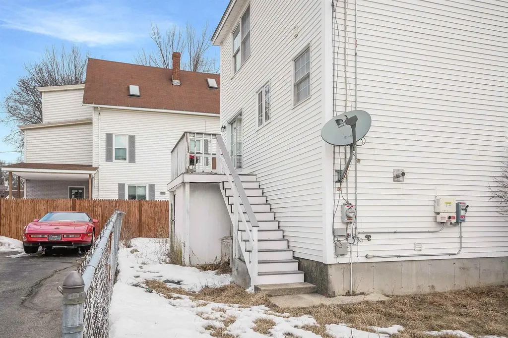 4 Cartier Street Manchester NH 03102