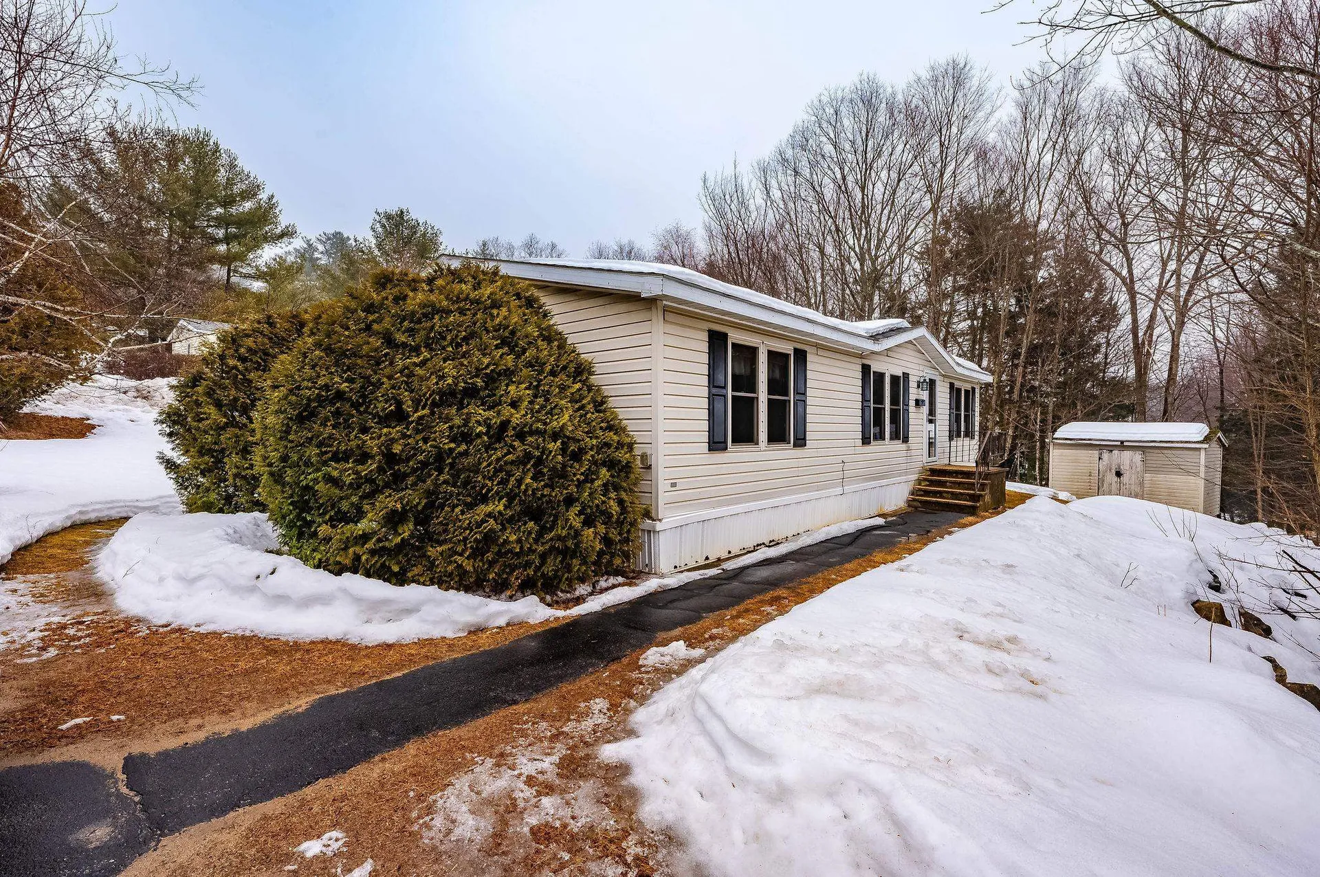 19 Sycamore Boulevard Farmington NH 03835