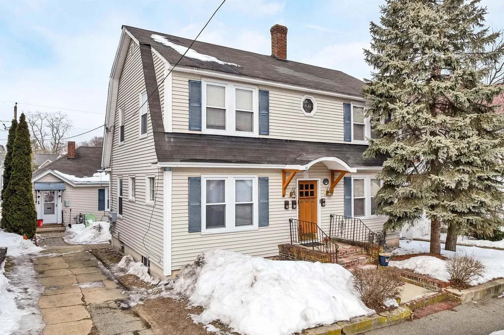 204 Alsace Street Manchester NH 03102