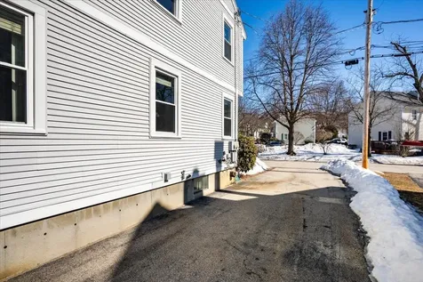 78 Emerald Street Manchester NH 03103