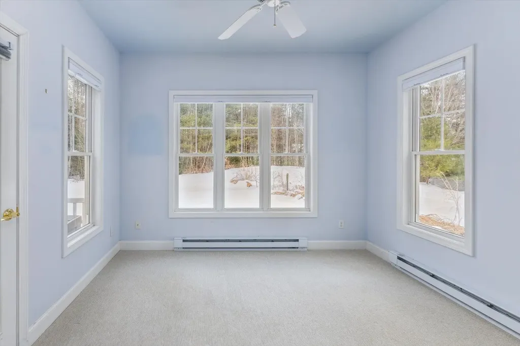 52 Robbe Farm Road Peterborough NH 03458