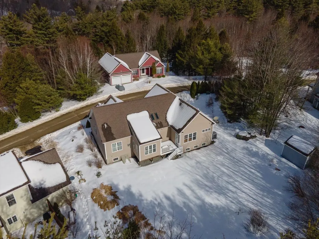 52 Robbe Farm Road Peterborough NH 03458