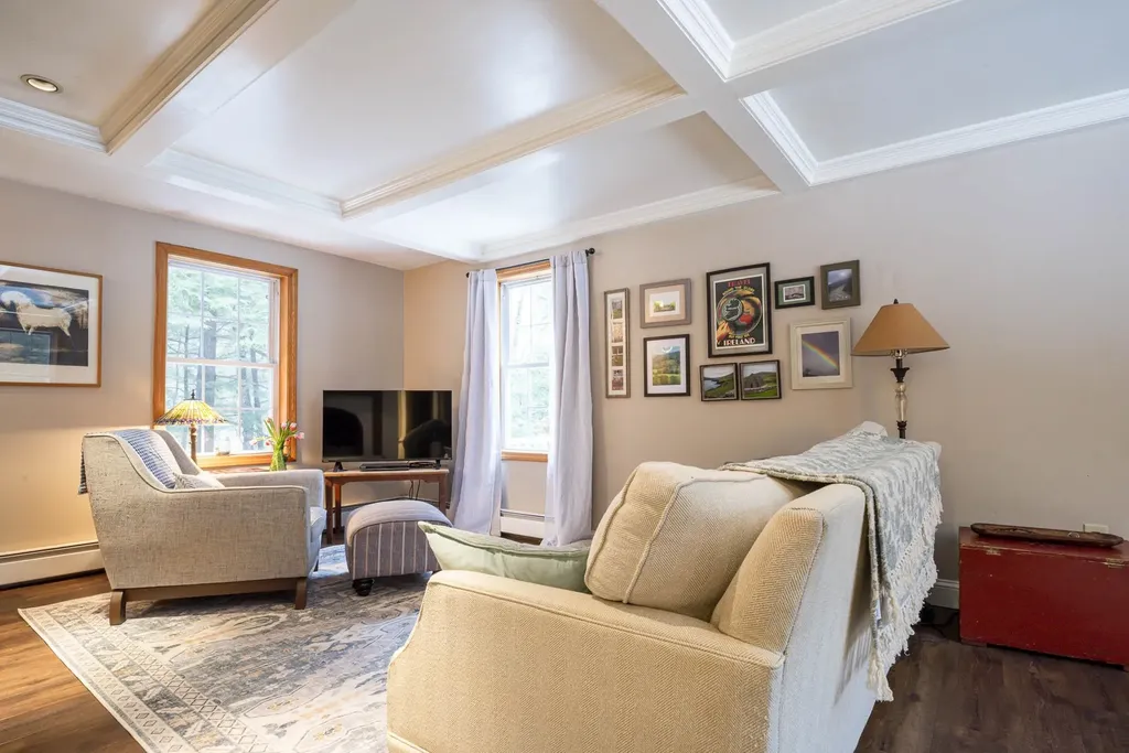 11 Taylor Court Peterborough NH 03458