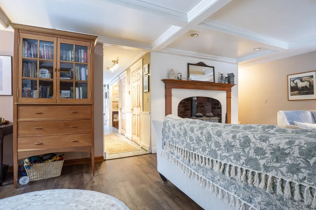 11 Taylor Court Peterborough NH 03458