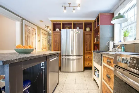 11 Taylor Court Peterborough NH 03458