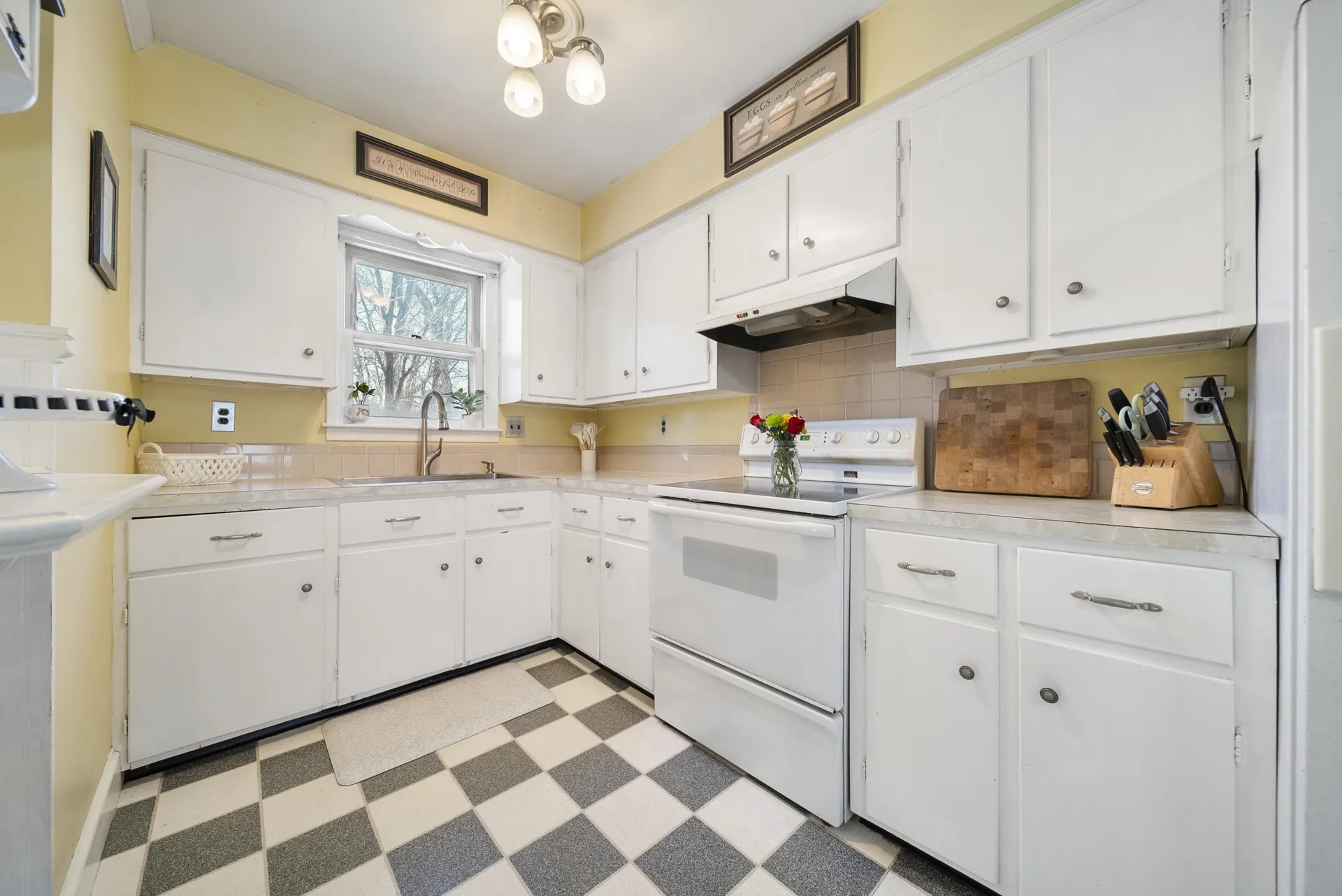 29 Manning Street Manchester NH 03103