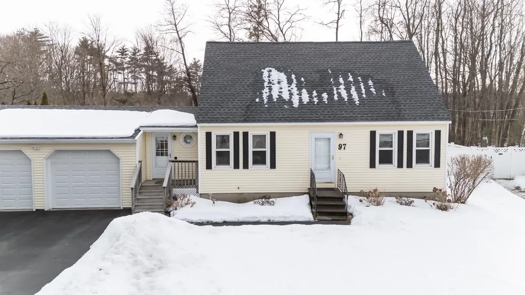 97 Lund Road Nashua NH 03060-3360