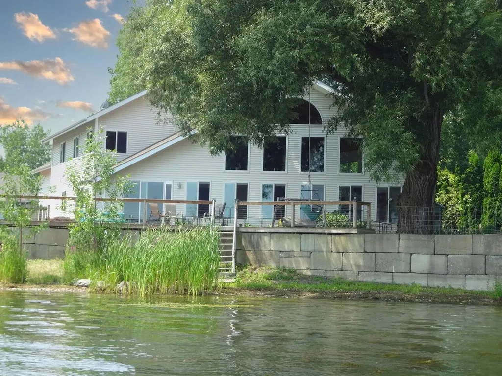 40 Sunrise Drive South Hero VT 05486