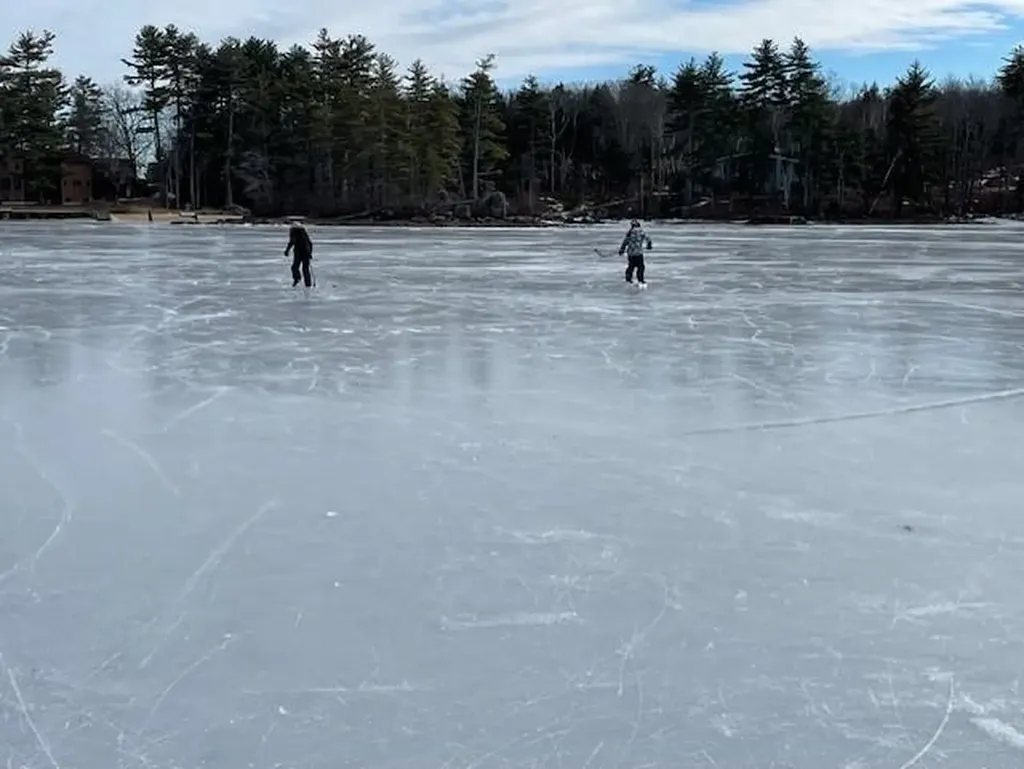 44 Lakeview Drive Nottingham NH 03290