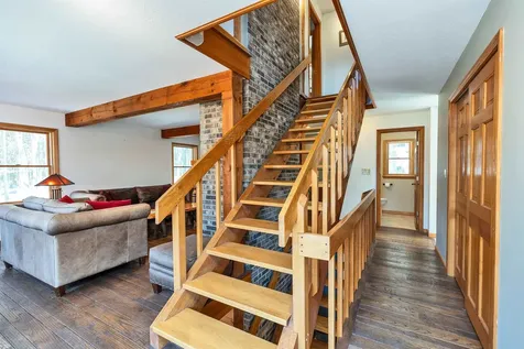 44 Lakeview Drive Nottingham NH 03290