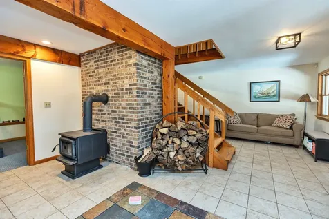 44 Lakeview Drive Nottingham NH 03290