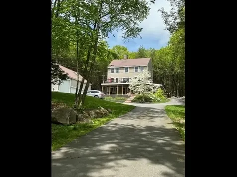 44 Lakeview Drive Nottingham NH 03290