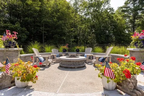 48 Captains Landing Newington NH 03801