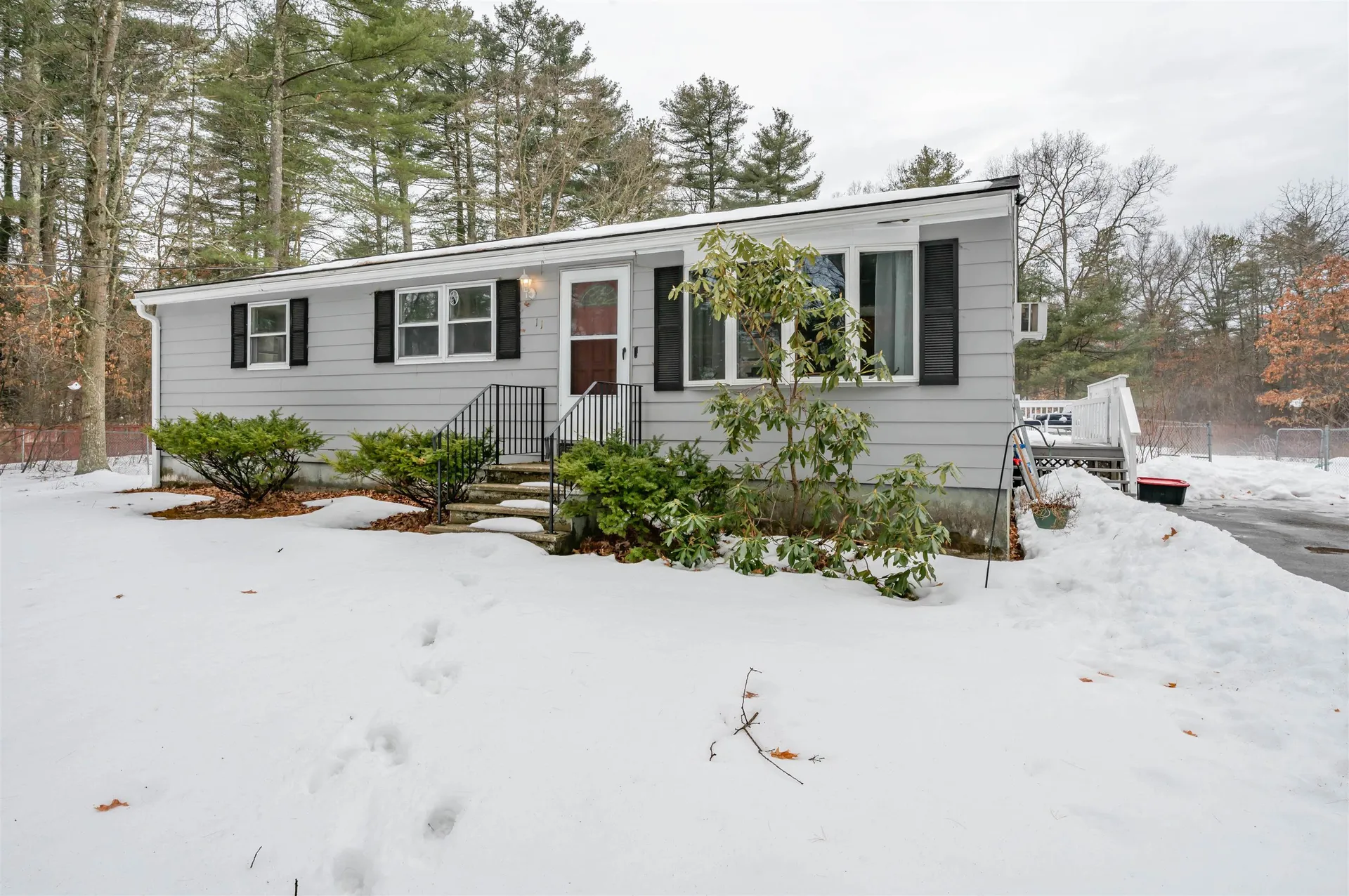 11 Simpson Mill Road Pelham NH 03076