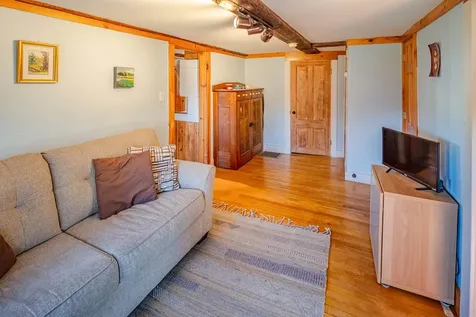 11 Roosevelt Avenue Dover NH 03820