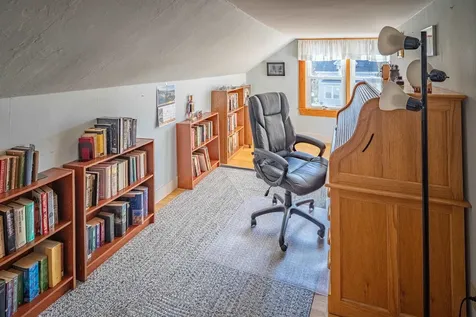 11 Roosevelt Avenue Dover NH 03820