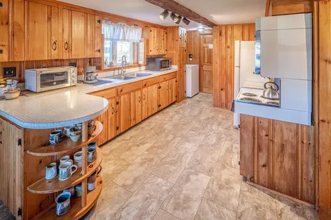 11 Roosevelt Avenue Dover NH 03820