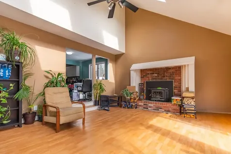 16 Lupine Lane Whitefield NH 03598