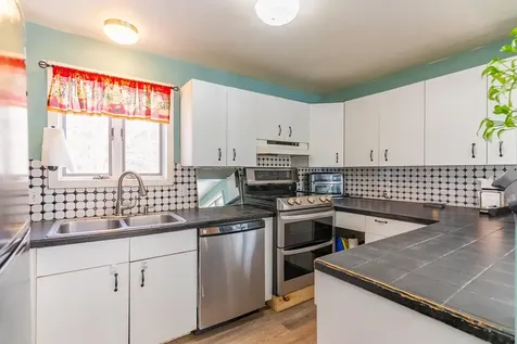 16 Lupine Lane Whitefield NH 03598