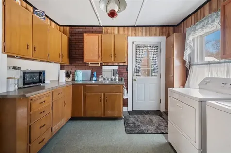 16 Beech Street Barre City VT 05641