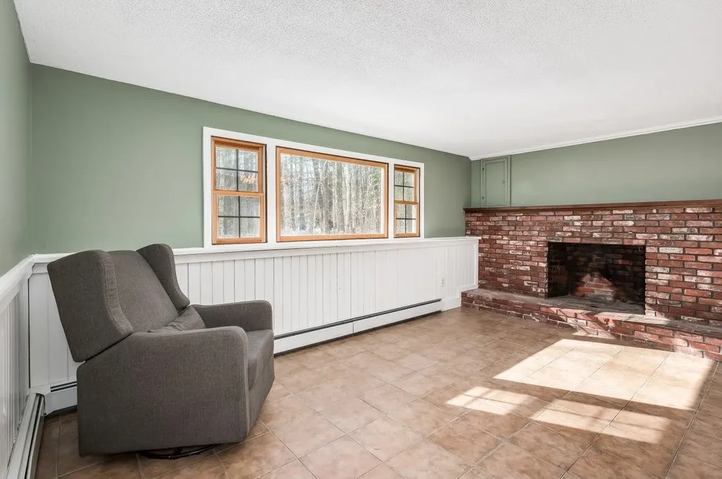 31 Wednesday Hill Road Lee NH 03861