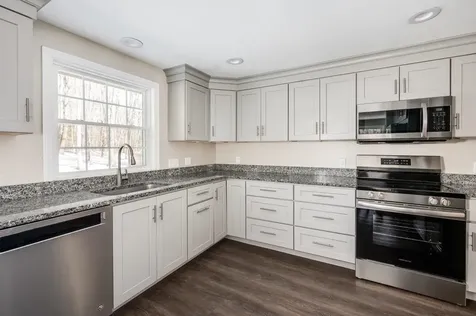 31 Wednesday Hill Road Lee NH 03861