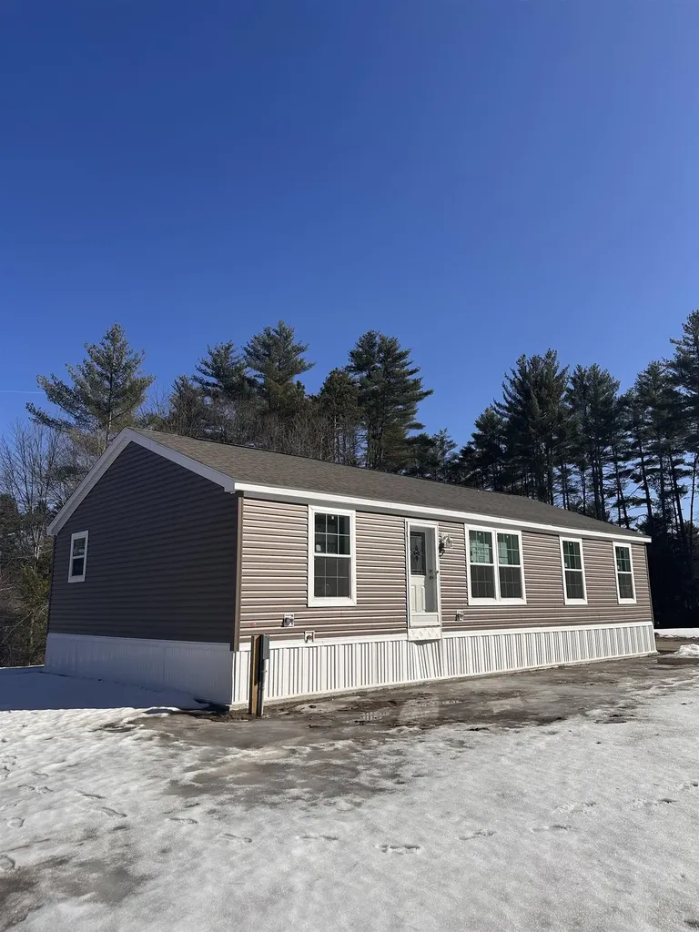 23 Old Buck Street Extension Epsom NH 03234