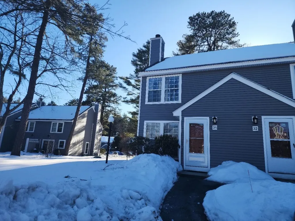 31 NE Village Road Concord NH 03301