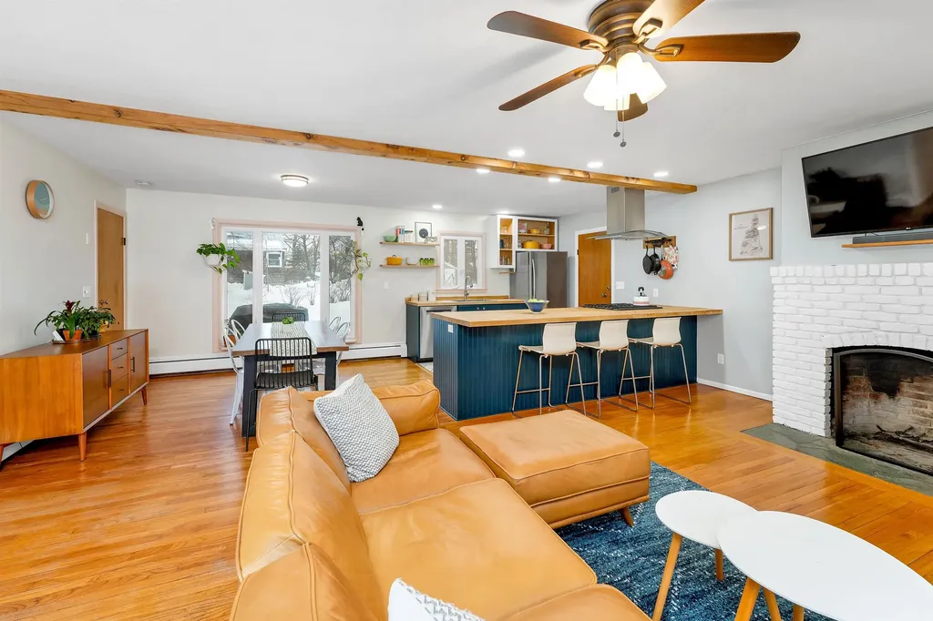 6 Shirley Lane Stratham NH 03885